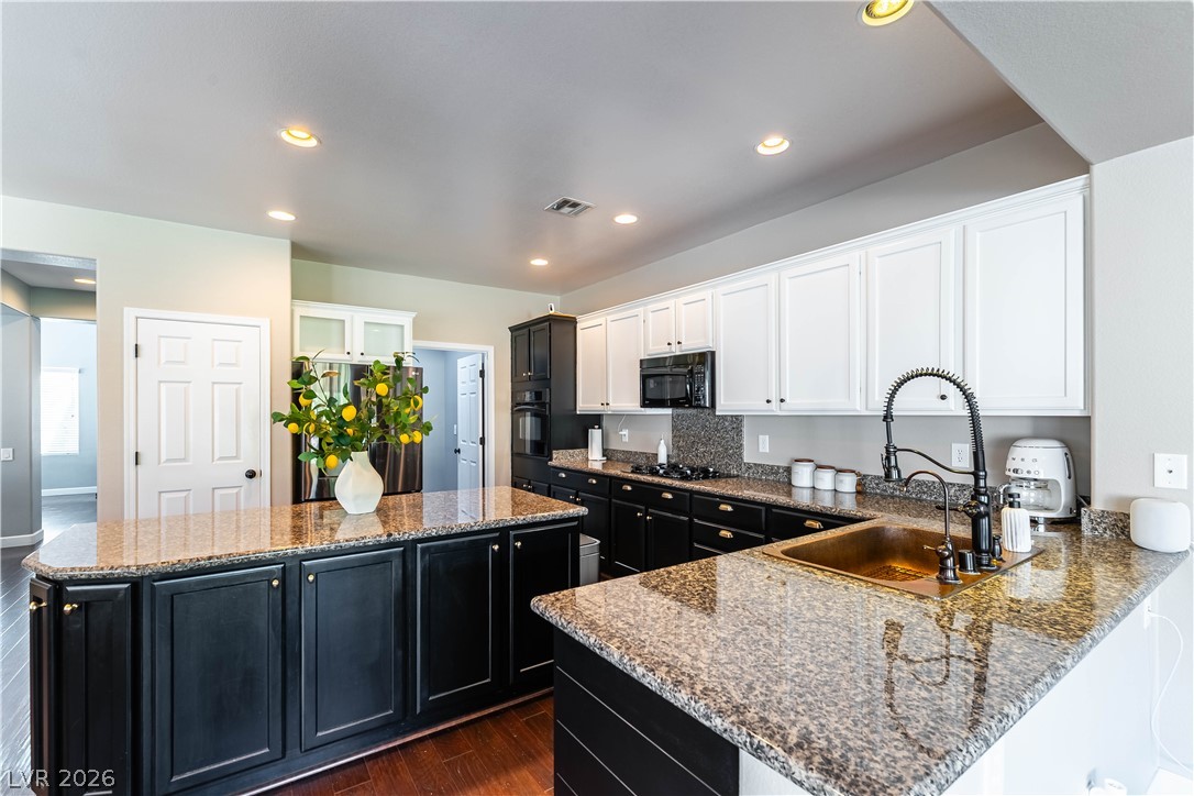Photo 12 of 35, 2488 Sturrock Drive