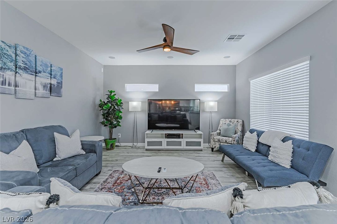 Photo 2 of 5661 Belgrano Vista Drive