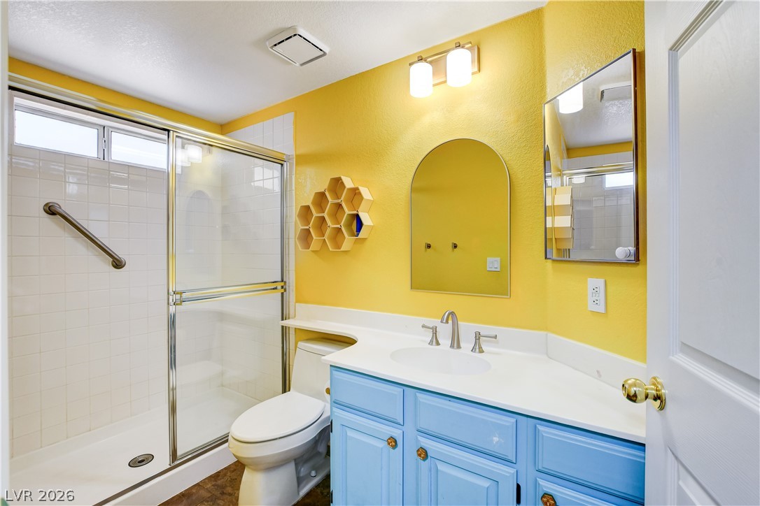Photo 15 of 19, 3320 S Fort Apache Road #130