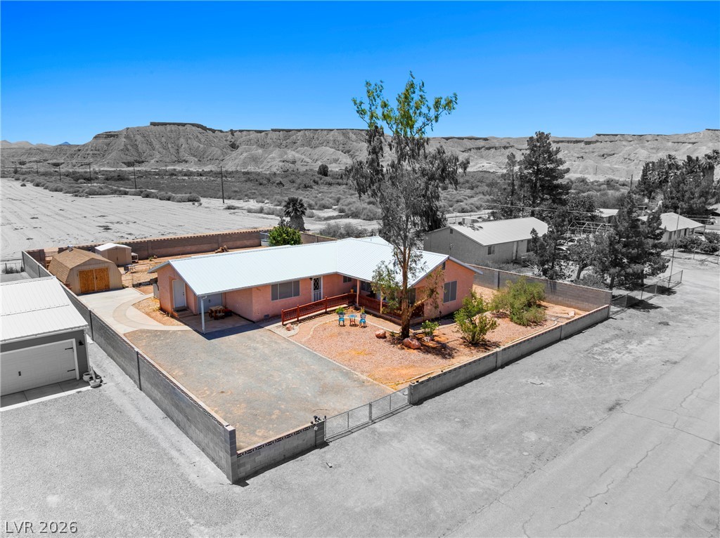 1575 Navajo Avenue, Logandale