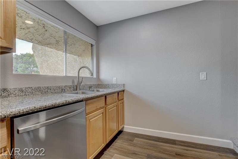 Photo 7 of 25, 1303 Darlene Way #405B