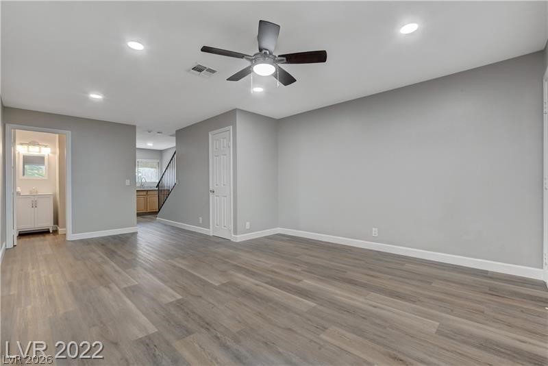 Photo 12 of 25, 1303 Darlene Way #405B