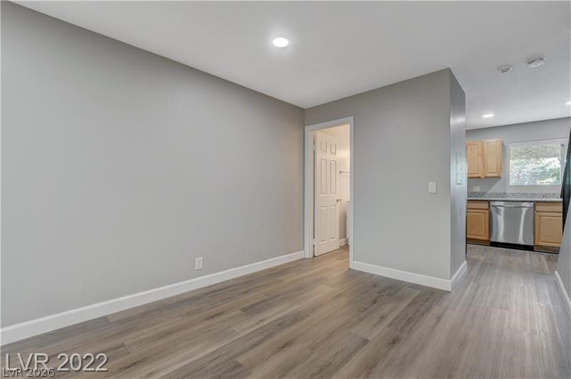 Photo 13 of 25, 1303 Darlene Way #405B