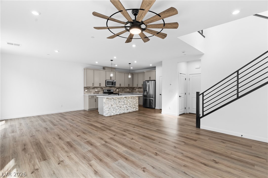 Photo 7 of 37, 633 Infinity Ridge Street