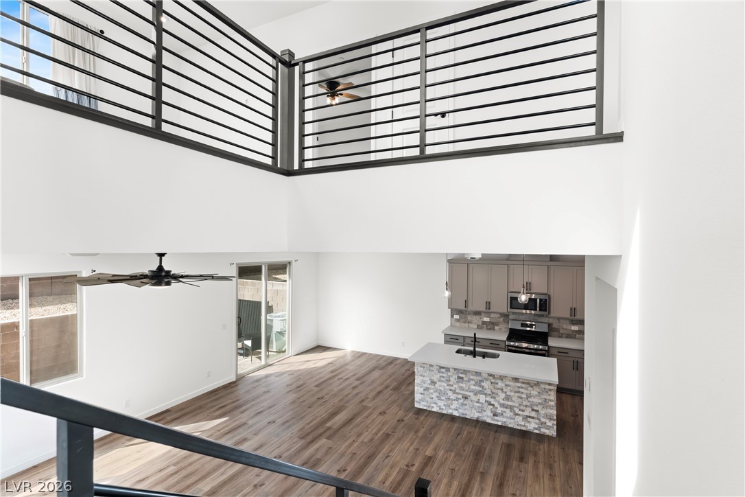 Photo 10 of 37, 633 Infinity Ridge Street