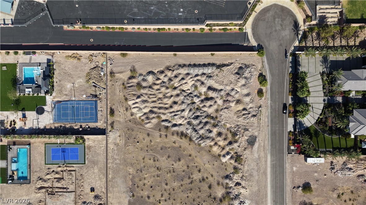 Photo 10 of 13, 441 Du Fort Avenue