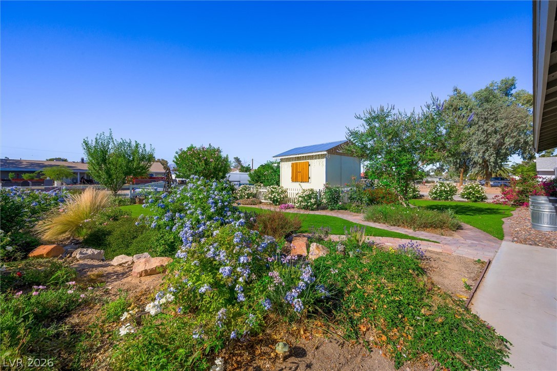 Photo 4 of 4709 W San Miguel Avenue