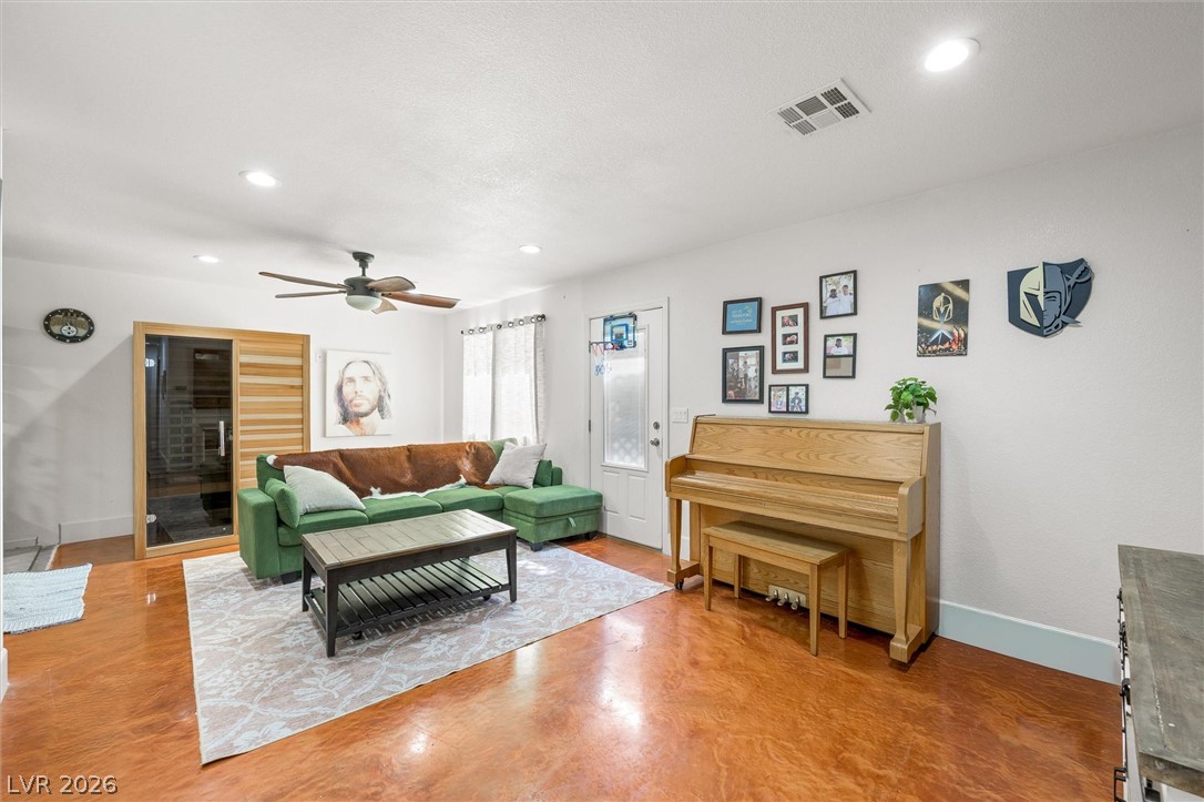 Photo 40 of 60, 4709 W San Miguel Avenue