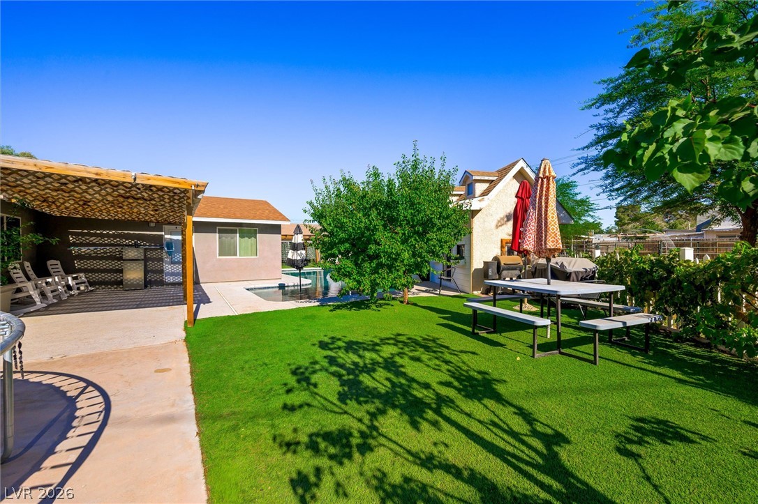 Photo 44 of 60, 4709 W San Miguel Avenue