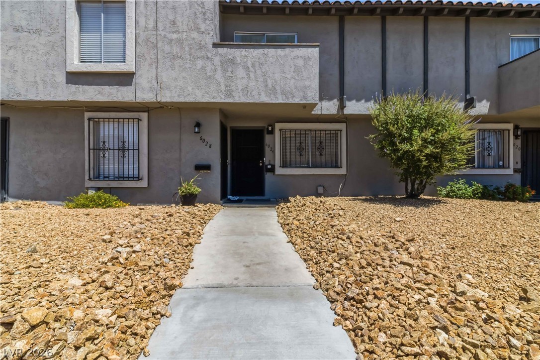 Photo 7 of 37, 6024 Pebble Beach Boulevard