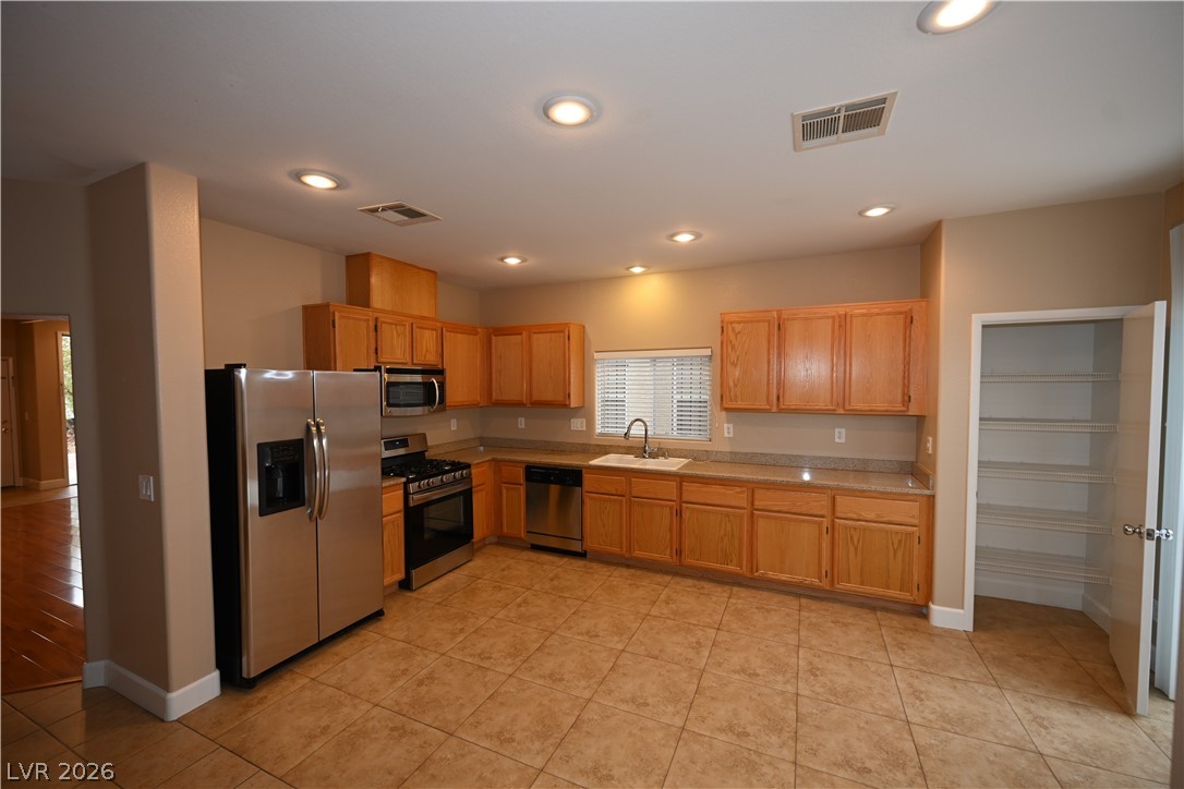 Photo 7 of 26, 6152 W Cougar Avenue