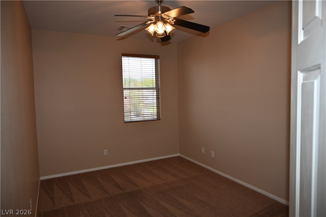 Photo 27 of 34, 2936 FALLING SPRINGS Circle #n/a