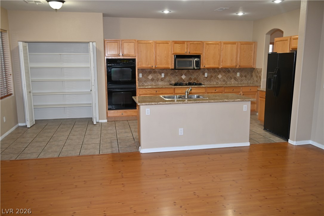 Photo 4 of 2936 FALLING SPRINGS Circle #n/a