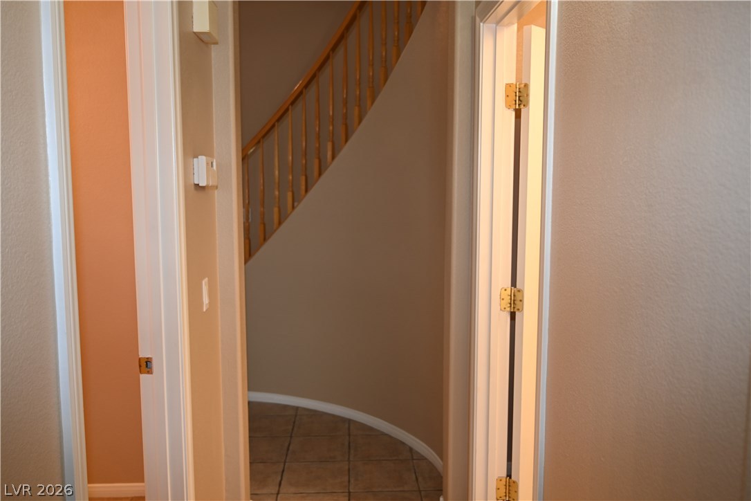 Photo 5 of 2936 FALLING SPRINGS Circle #n/a