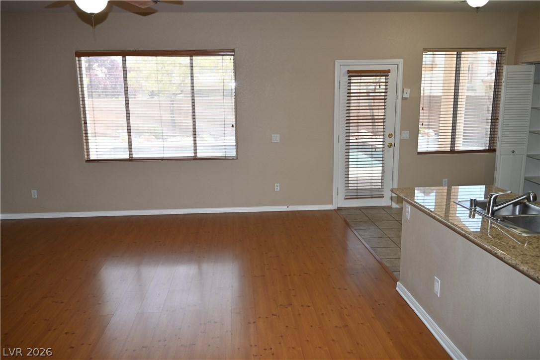 Photo 8 of 34, 2936 FALLING SPRINGS Circle #n/a