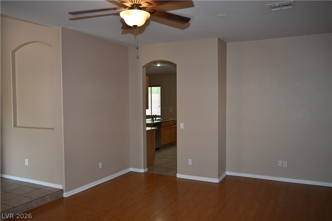 Photo 11 of 34, 2936 FALLING SPRINGS Circle #n/a