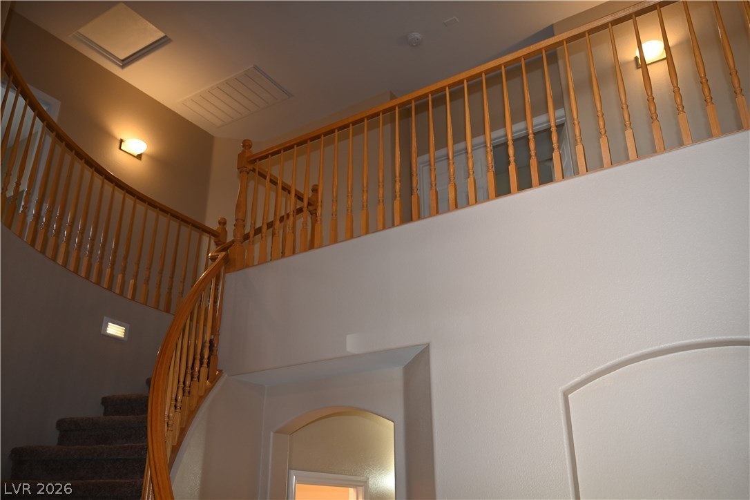 Photo 13 of 34, 2936 FALLING SPRINGS Circle #n/a