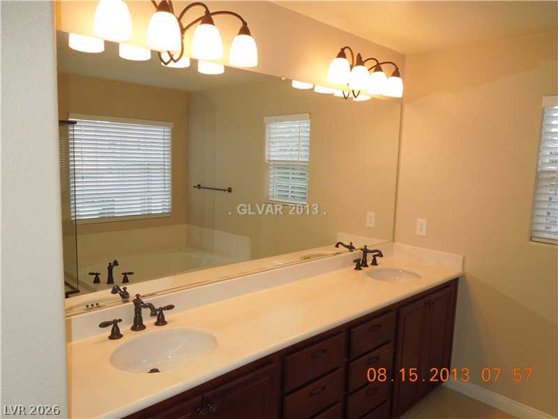 Photo 9 of 13, 5749 Blackbirch Street
