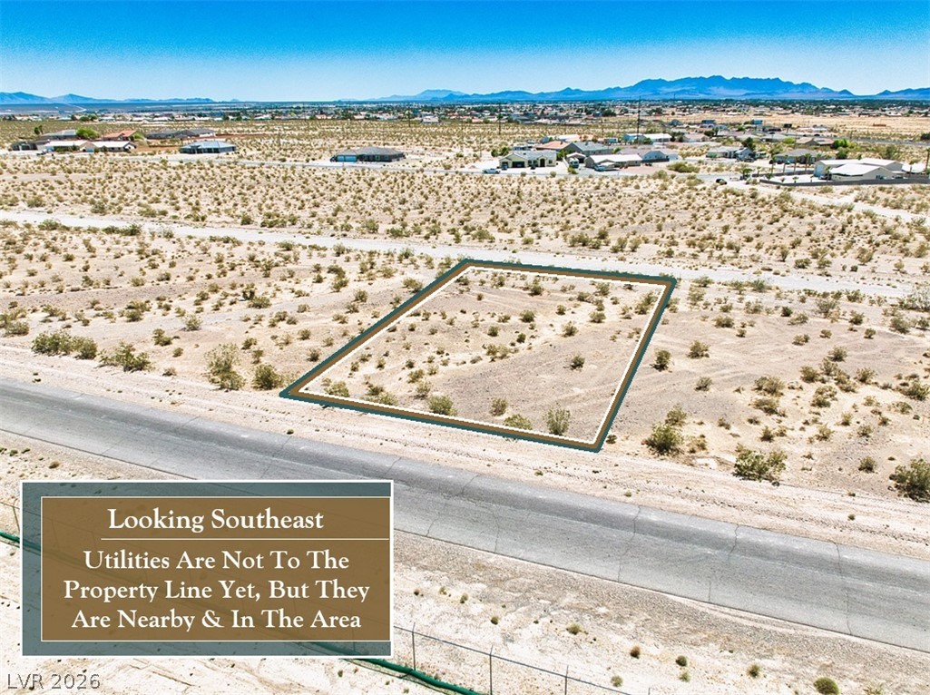 Photo 2 of 1720 E Mescalero Avenue