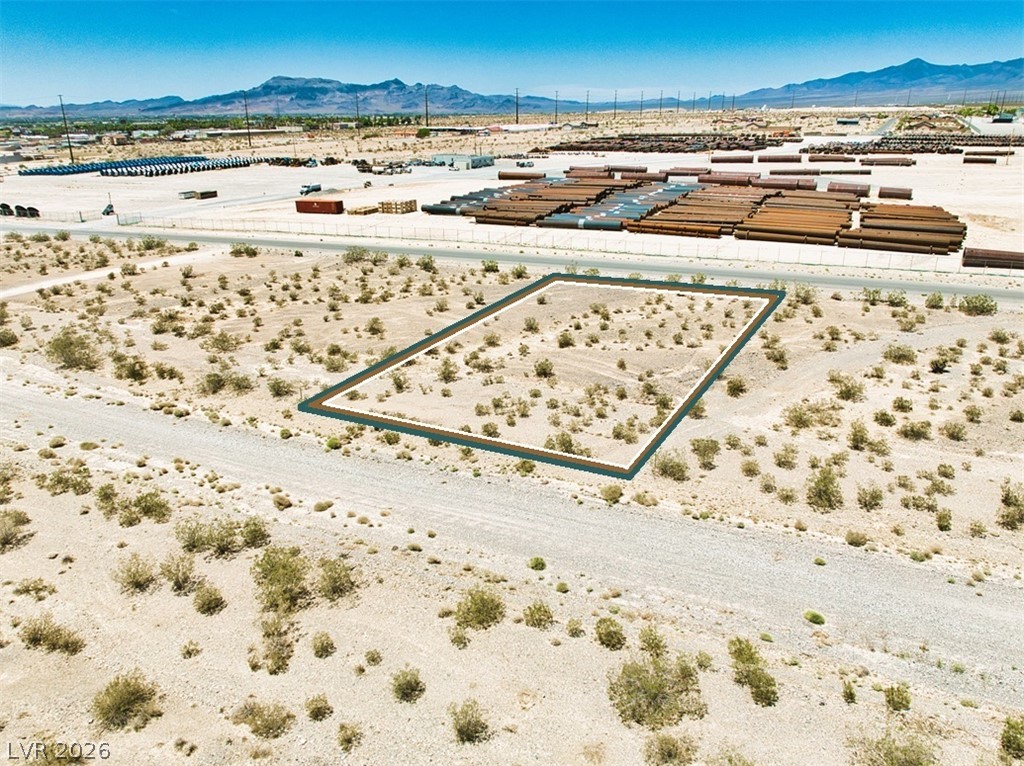 Photo 9 of 14, 1720 E Mescalero Avenue
