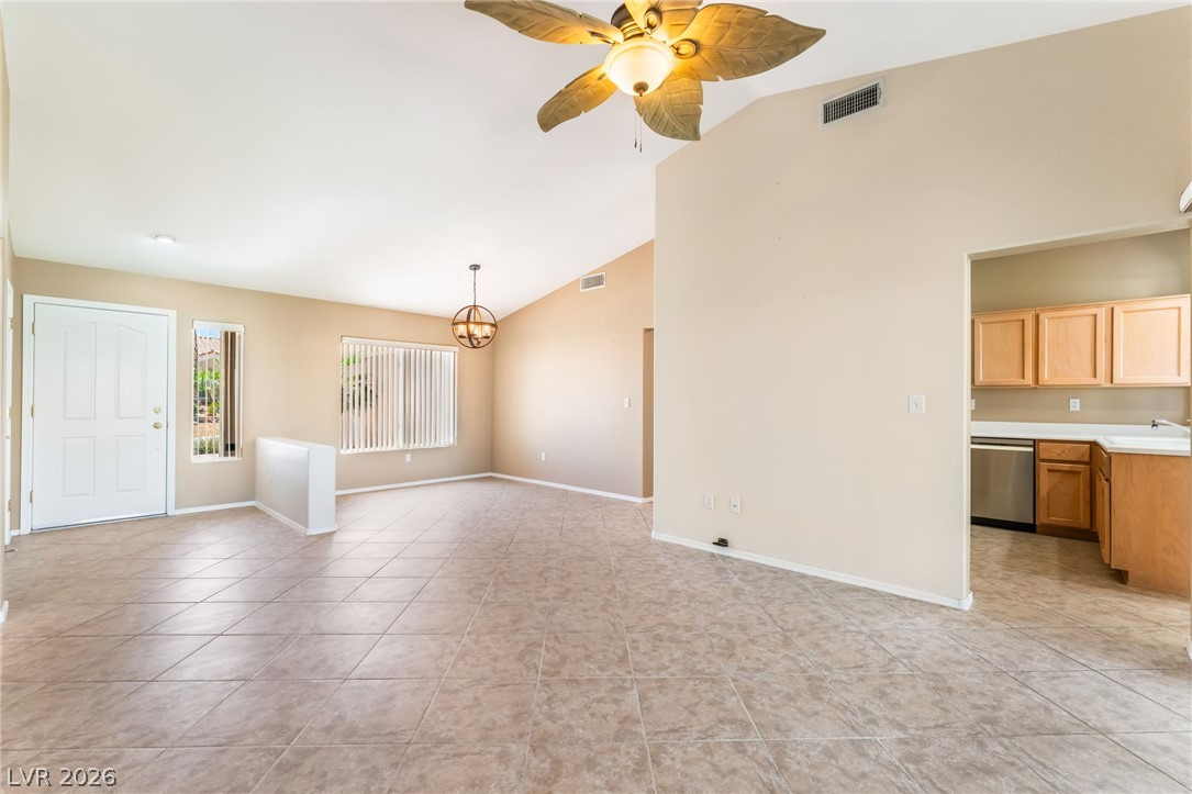 Photo 6 of 40, 10424 Marymont Place