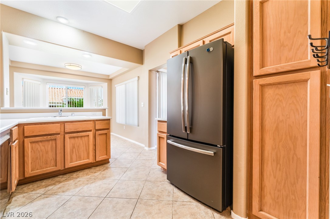 Photo 7 of 40, 10424 Marymont Place