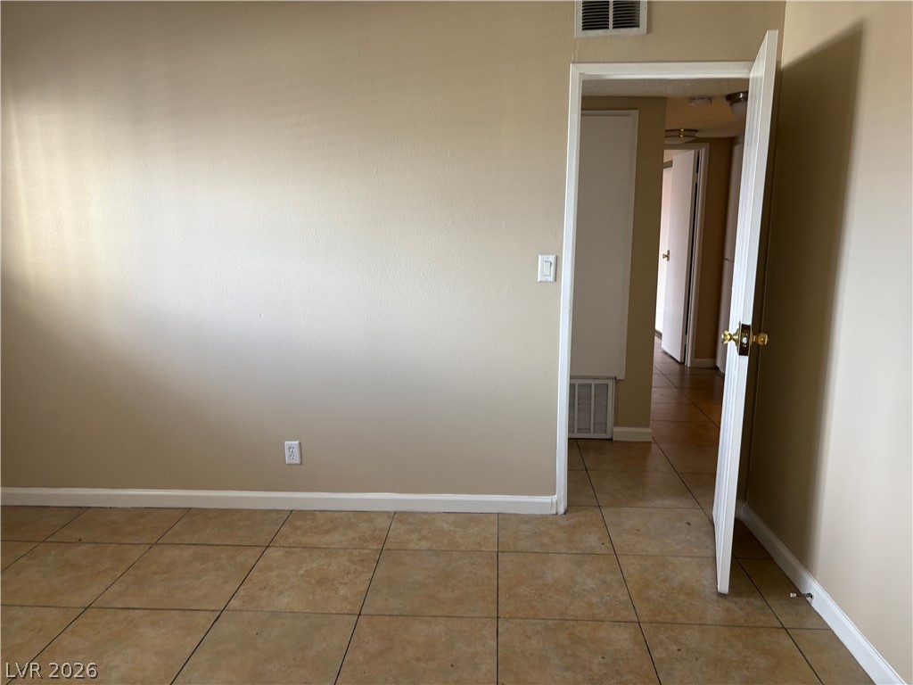 Photo 18 of 33, 2080 Karen Avenue #17