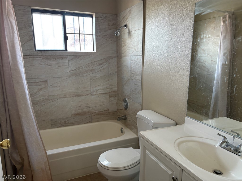 Photo 19 of 33, 2080 Karen Avenue #17