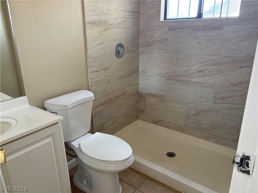 Photo 24 of 33, 2080 Karen Avenue #17