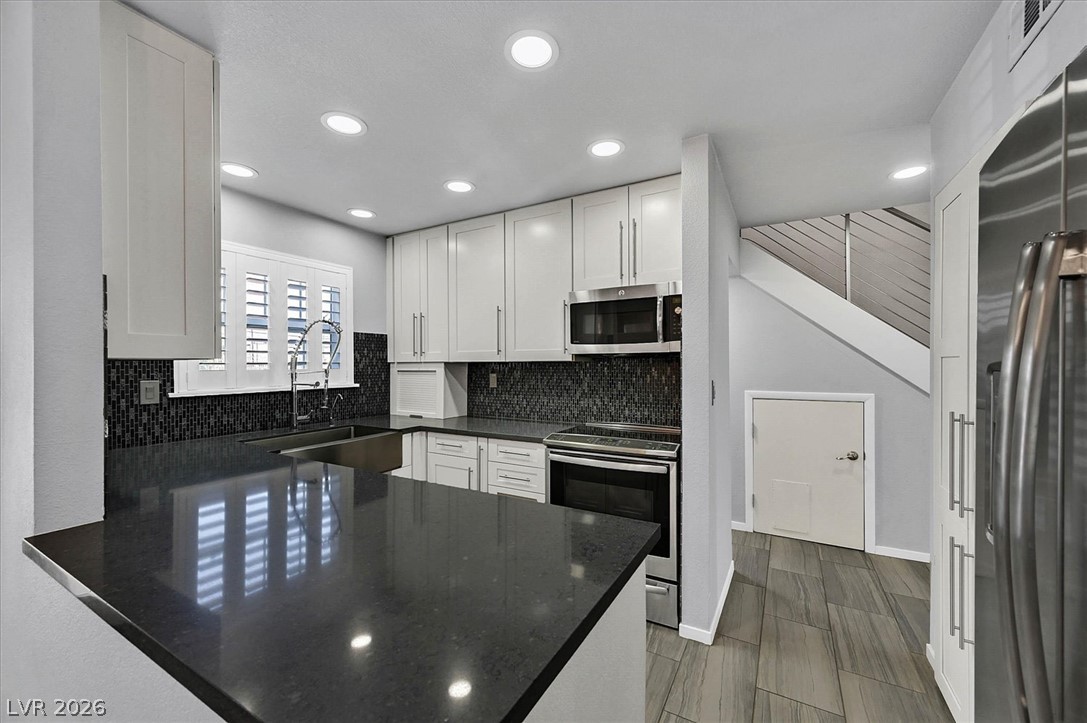 692 Tam O Shanter, Las Vegas 89109