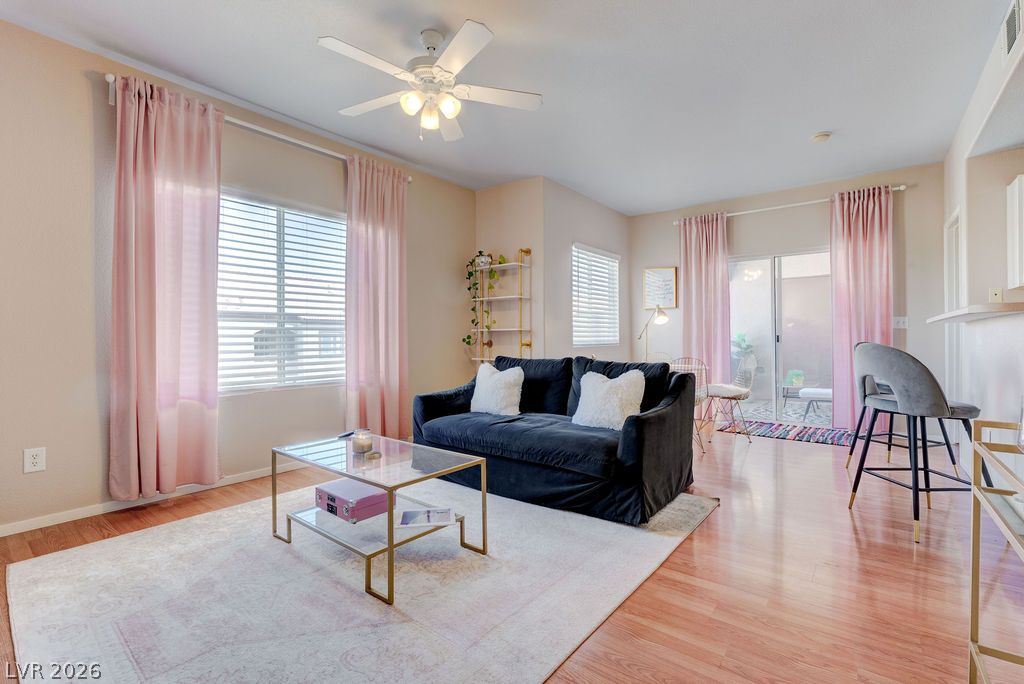 9580 W Reno Avenue #221, Las Vegas