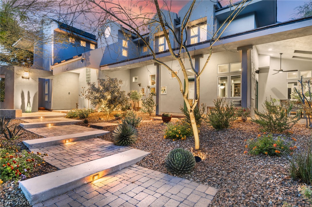 1908 Soaring Court, Las Vegas 89134