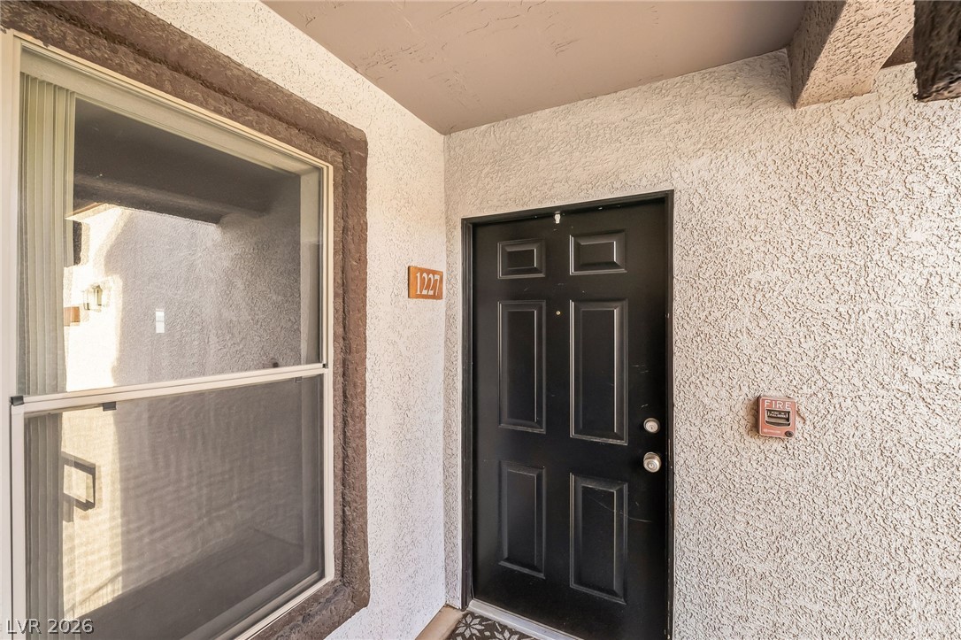 Photo 4 of 45 Maleena Mesa st #1227