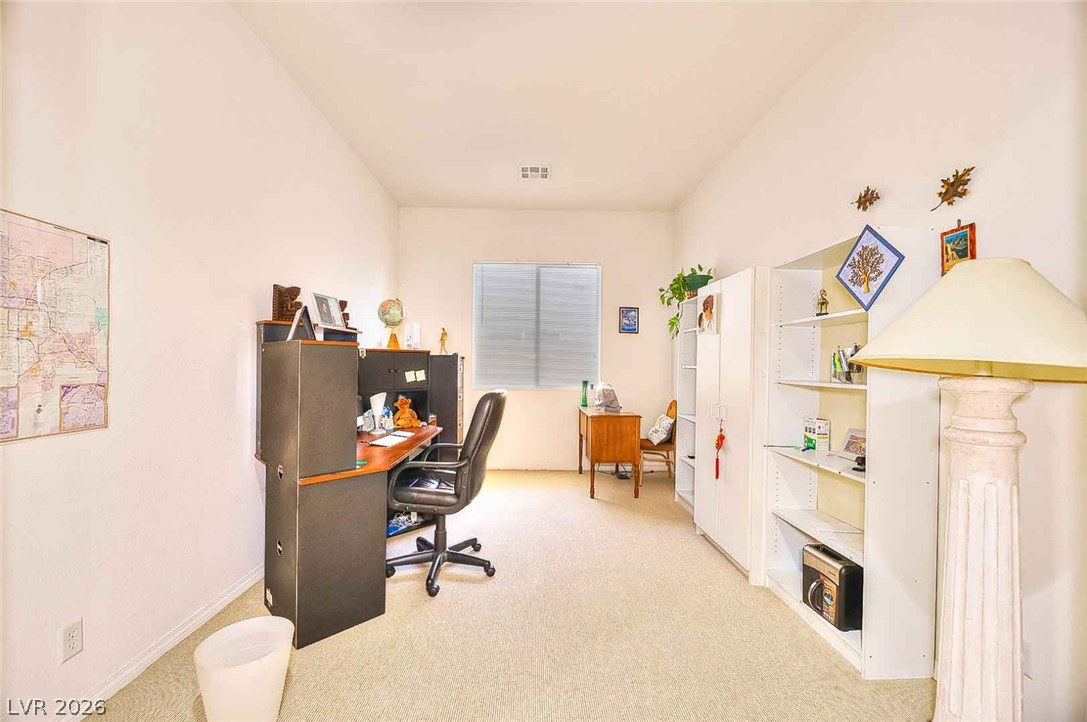 Photo 9 of 29, 6536 Black Oaks Street