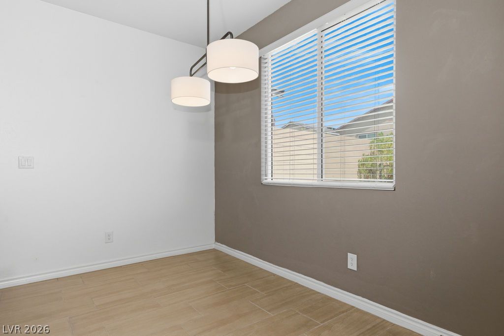 Photo 11 of 48, 9976 Iron Creek Avenue