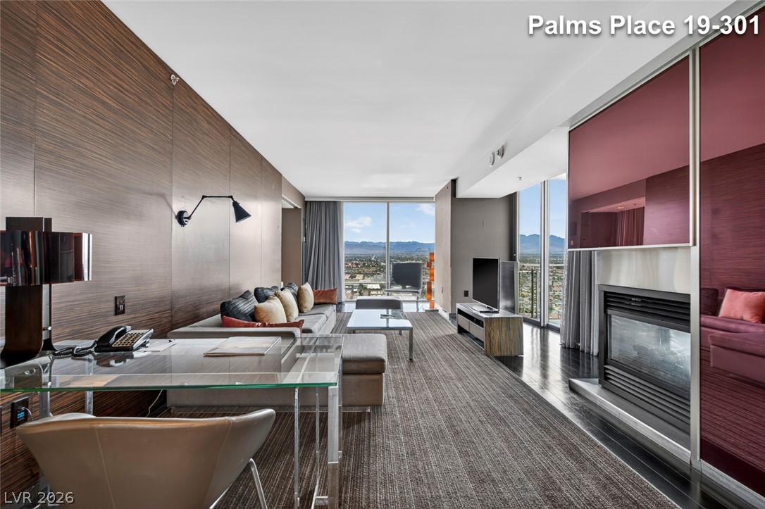 Photo 26 of 54, 4381 W Flamingo Road #1901