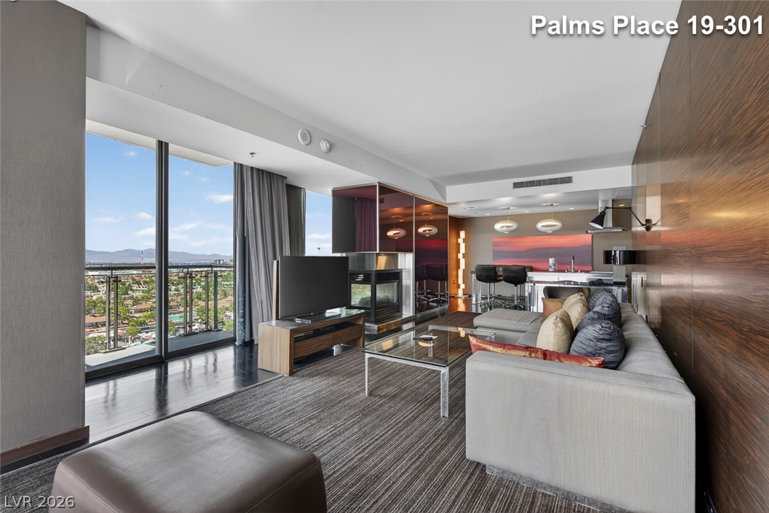 Photo 30 of 54, 4381 W Flamingo Road #1901