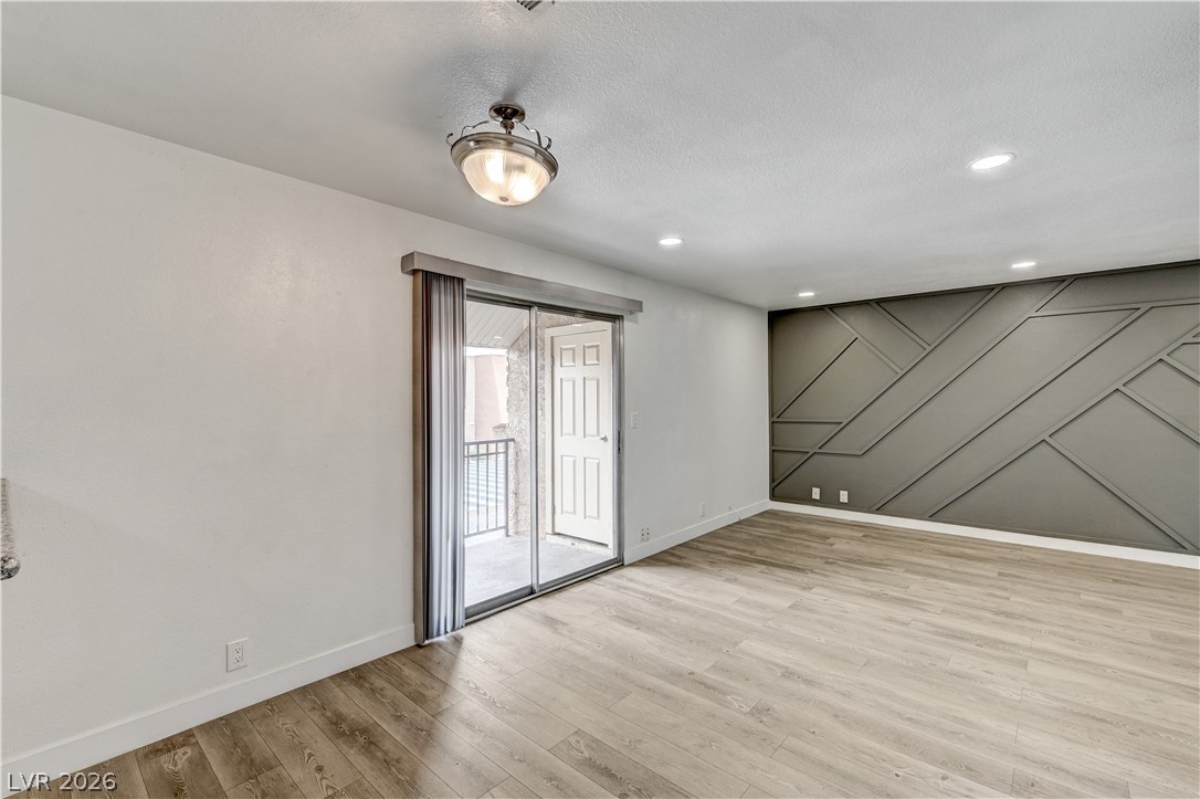 Photo 8 of 55, 5404 River Glen Drive #362