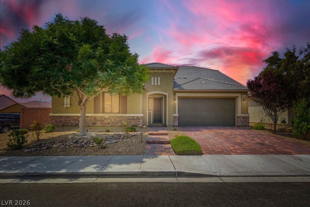 5665 Silver Cascade Avenue, Las Vegas