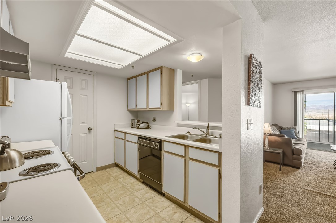 Photo 15 of 35, 3550 Bay Sands Drive #3060