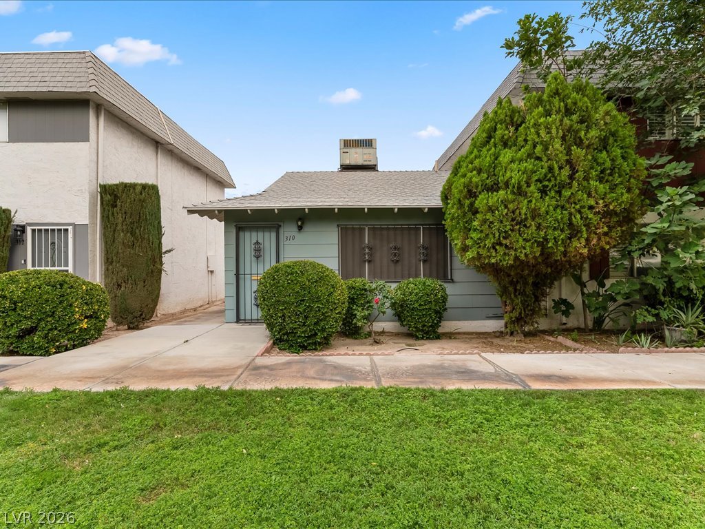 310 Greenbriar Townhouse Way, Las Vegas