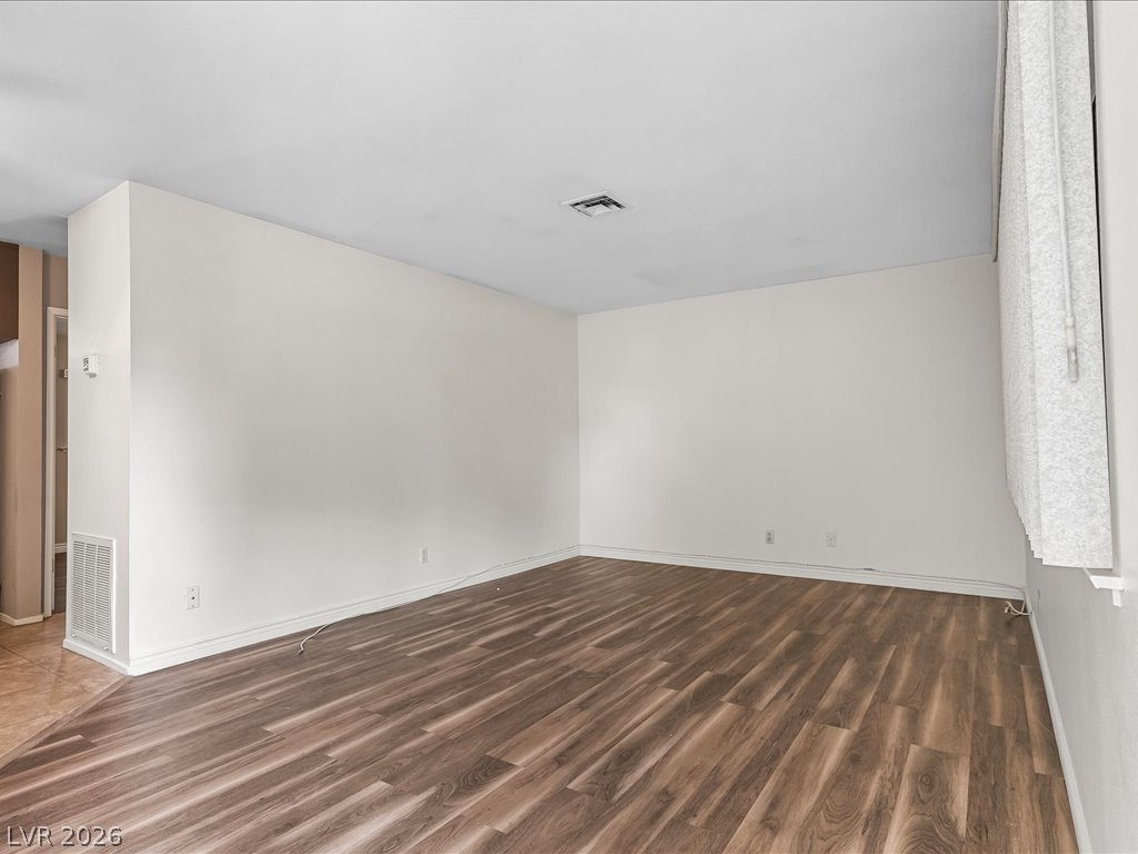 Photo 5 of 310 Greenbriar Townhouse Way
