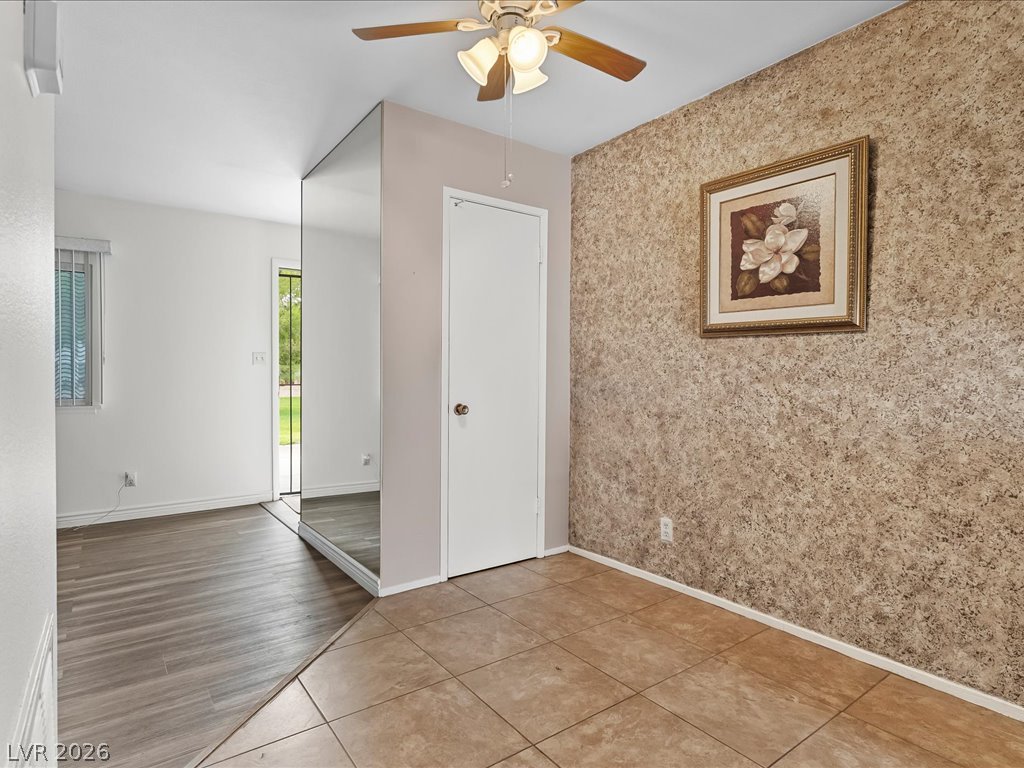 Photo 10 of 35, 310 Greenbriar Townhouse Way