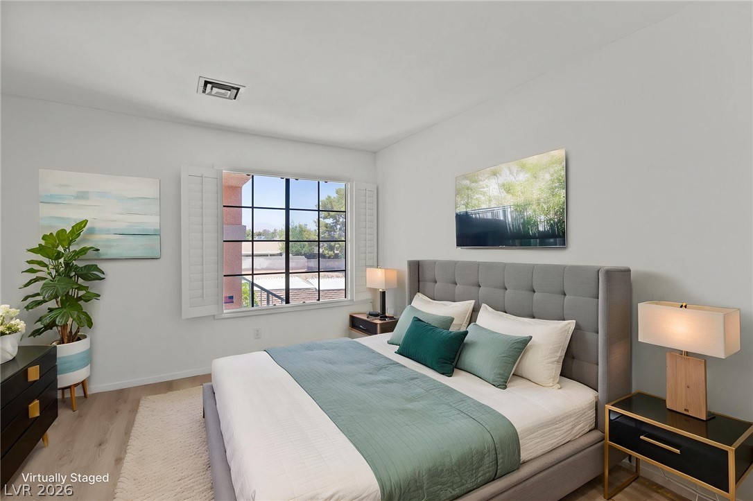 Photo 20 of 46, 4823 S Torrey Pines Drive #203