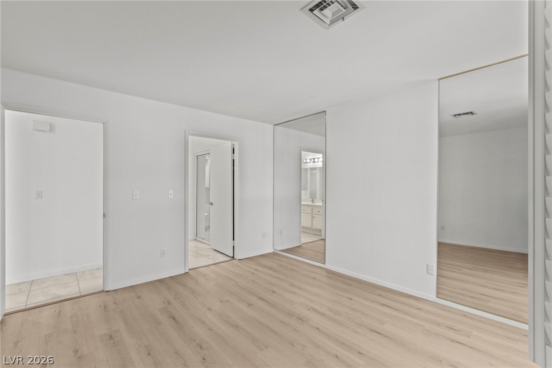 Photo 27 of 46, 4823 S Torrey Pines Drive #203
