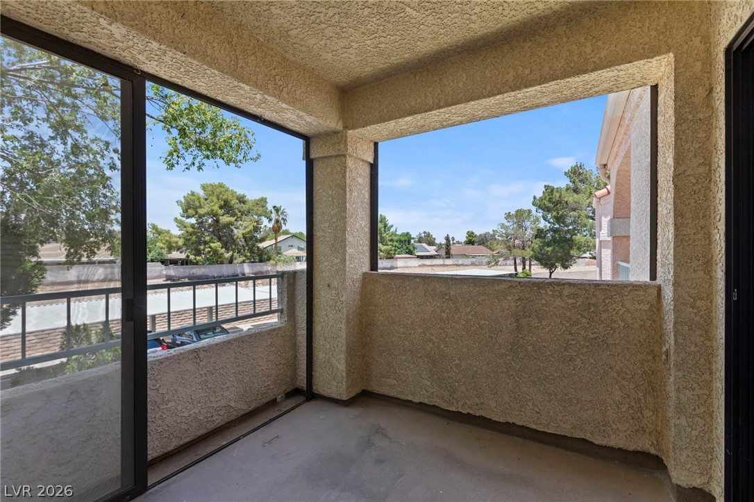 Photo 33 of 46, 4823 S Torrey Pines Drive #203