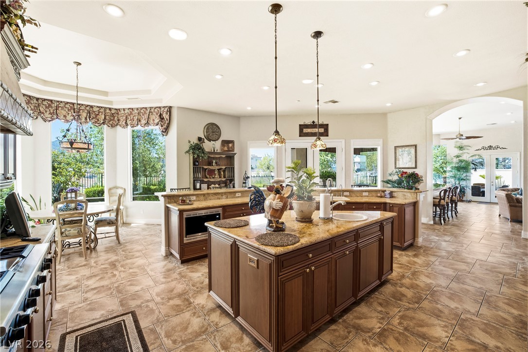 Photo 12 of 42, 9740 Verlaine Court