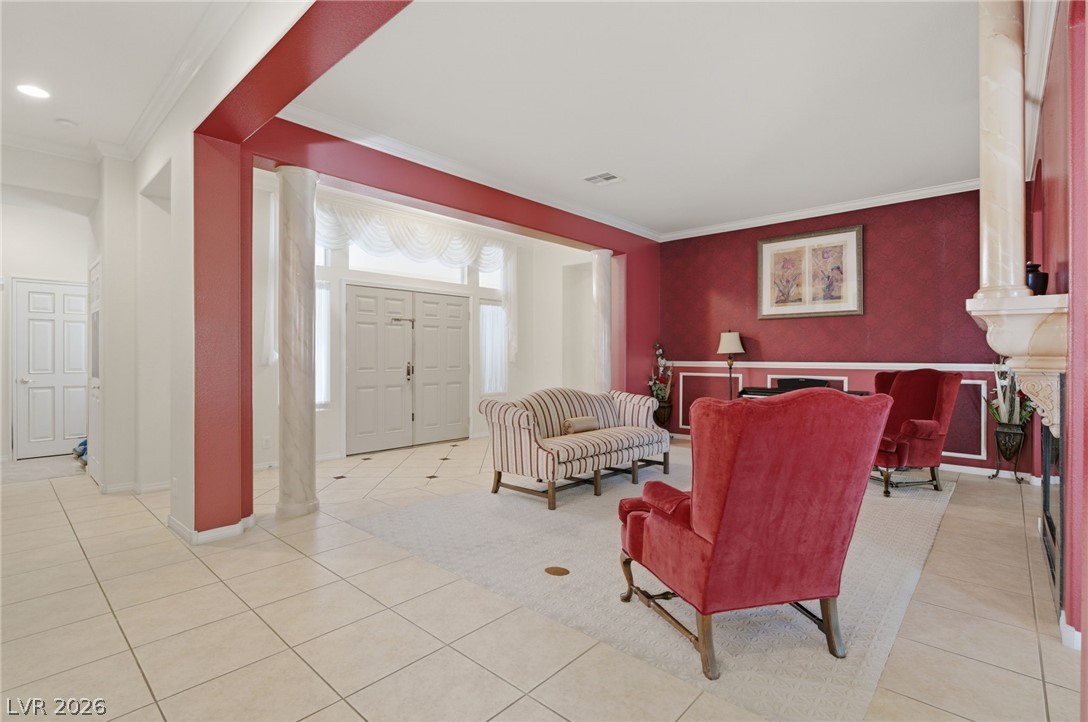 Photo 7 of 50, 6524 Black Oaks Street