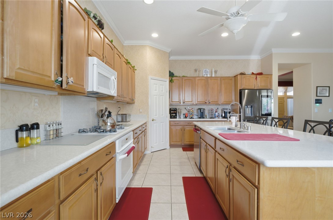 Photo 13 of 50, 6524 Black Oaks Street