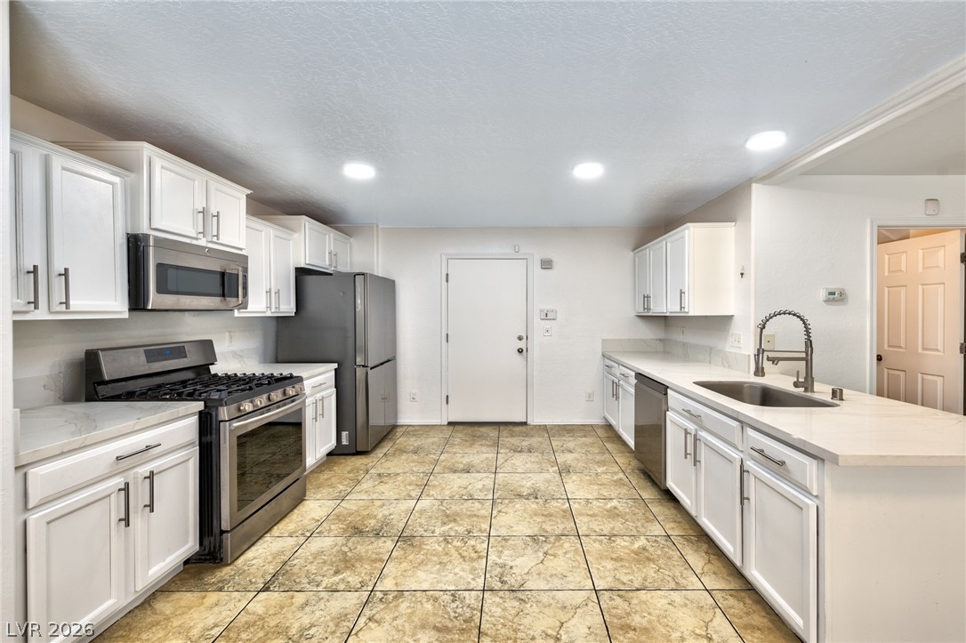 Photo 4 of 8940 Marmo Avenue